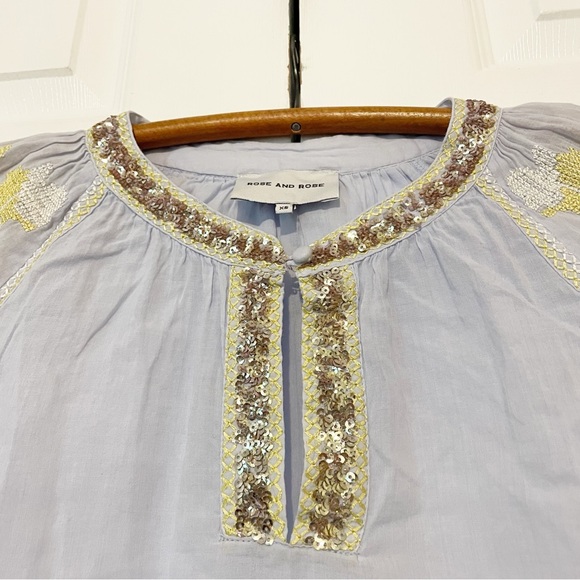 Rose and Rose Cross Stitch Embroidery Blue Top Size Small Short Sleeve Sequins - Picture 5 of 10